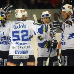 Plzeň získala Prezidentovu trofej, Karlovy Vary do play-off nepostoupily