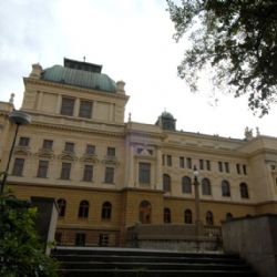 Plzeňské divadlo má novou fasádu za 37 milionů