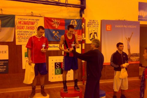 Foto: Plzeňský boxer Jiří Štádler vybojoval zlatou medaili