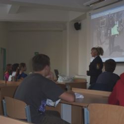 Plzeňští strážníci besedovali se školáky o šikaně