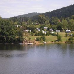 V kempu na Butově se ztratil přívěsný vozík