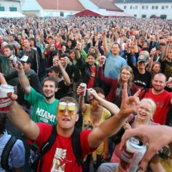 Rekord v přípitku pokořilo na Pilsner Festu 5331 lidí