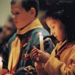 V Červeném Poříčí i Horšově rozdají betlémské světlo