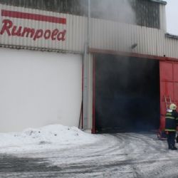 V Mýtě hořel sklad na zpracování odpadu, škoda milion
