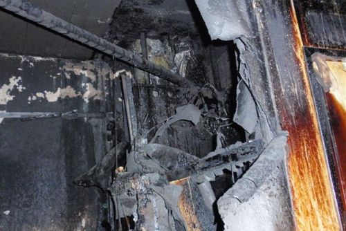 Foto: V Rokycanech hořely byty, 12 lidí bylo evakuováno 