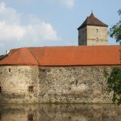 Vodní hrad Švihov nabídne také letos festival České hrady