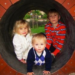 Výstava fotografií v sadech zahajuje úterní vernisáží