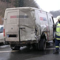 Z nehody u Seče odvezli tři zraněné 