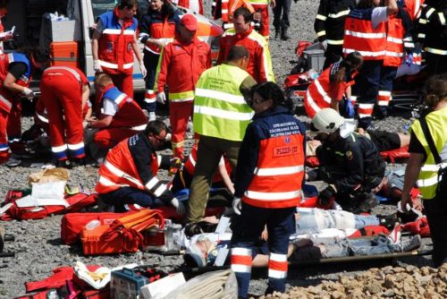 Foto: Záchranáři cvičili zásah u železniční katastrofy