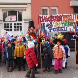 Děti z Želvičkové školky rozveselily Mulačovu nemocnici