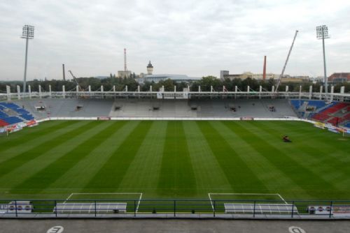 Foto: Stadion Viktorie je pokrytý wifi, lidé se bezplatně připojí na internet