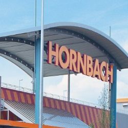 Hornbach v Plzni otevře ve středu soutěžemi o poukázky
