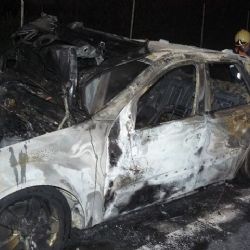 Na dálnici D5 u Tachova shořel mercedes