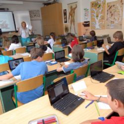 Na školách v Plzni se děti učí moderními technologiemi 