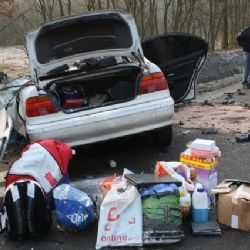 Nedaleko Dobřan se v úterý srazil autobus s BMW, tři mrtví
