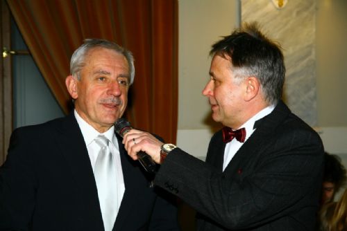 Foto: Ples TOP 09 v Plzni navštívili hned dva ministři