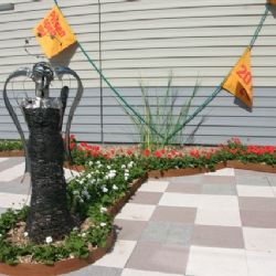 Plzeň se prezentuje ve Varech květinovou expozicí