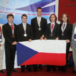 Plzeňáci zabodovali na Mezinárodní fyzikální olympiádě 