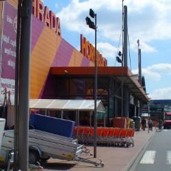 Plzeňský hobbymarket Hornbach je před otevřením. Zaměstná 126 lidí