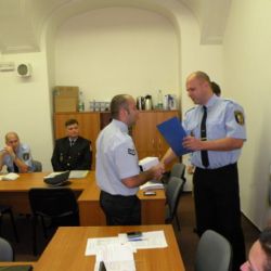 Plzeňští strážníci byli oceněni nejen za záchranu životů