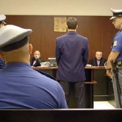 Soudci a žalobci trpí v letních vedrech žízní