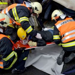 Soutěž ve vyprošťování ovládli hasiči z Plzeňského kraje
