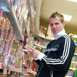Vánoční strom splněných přání přilákal i D. Limberského