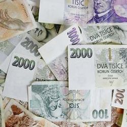 Z účtu krachující firmy posílal miliony