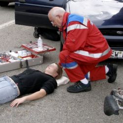 Záchranáři v kraji učí školáky, jak poskytnout první pomoc