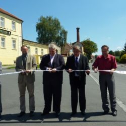 Zámecká ulice ve Spáleném Poříčí byla slavnostně otevřena