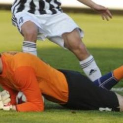 Další posilou Viktorie je gólman Matúš Kozáčik