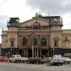 Stock podpořil premiéru Cyrana