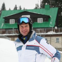 Dominik Hašek lyžoval na Špičáku