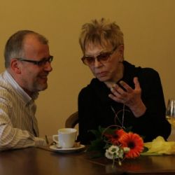 Finále v neděli zahájí dokument o Drahomíře Vihanové