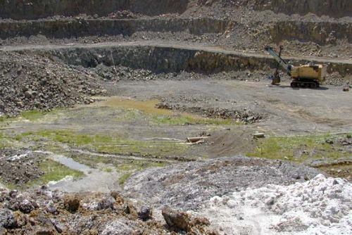 Foto: CEMEX rozšiřuje síť kamenolomů, bude provozovat i Mítov
