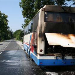 Na Domažlicku hořel autobus převážející studenty SOU a SŠ 