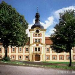 Nebílovy zvou v sobotu na requiem za zakladatele zámku