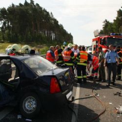 Nehoda na obchvatu Třemošné: Dvě vážná zranění