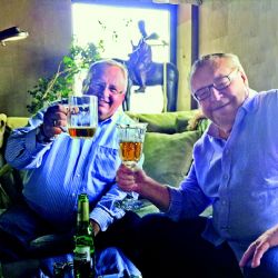 Pilsner Urquell si Miloš Forman vychutnal z císařského poháru