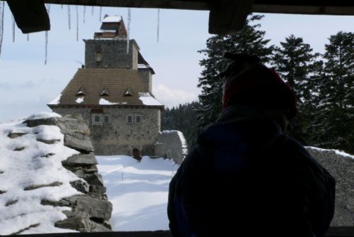 Foto: Pojďte v úterý dobýt hrad Kašperk na sněžnicích