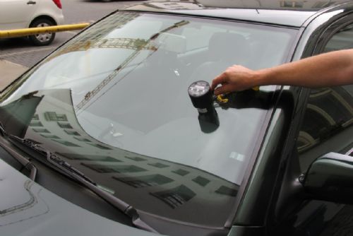 Foto: Policisté v kraji mají zařízení pro měření propustnosti skel
