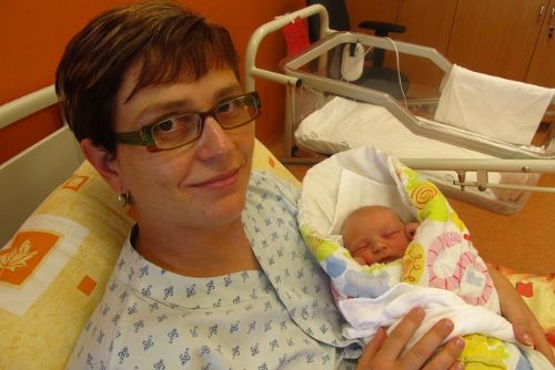 Foto: Prvním novorozencem v nové porodnici je Linda Vacková
