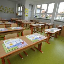 Školu v Kolovči na Domažlicku zavřel zápal plic