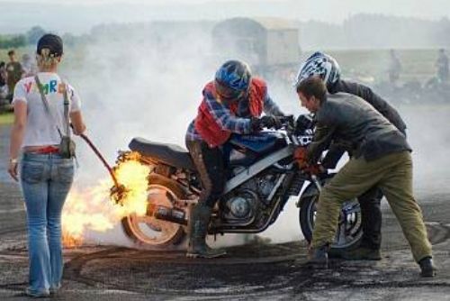Foto: Sobotní motoshov láká v Plzni na adrenalin i pohodu