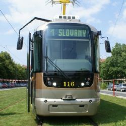 Spánek v tramvaji se mu nevyplatil