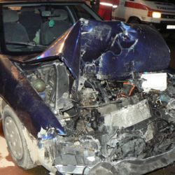 Srážka auta s bagrem u Zbůchu: Čtyři zranění