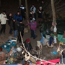 Starosta s městskou policií nabízeli pomoc lidem bez domova