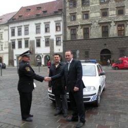 Strážníci v Plzni mají mobilní kamerový systém