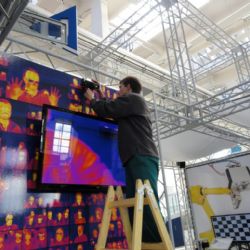 Techmania představuje lasery a solární „broučky“