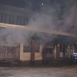 V Klatovech na nádraží shořel stánek, škoda dva miliony